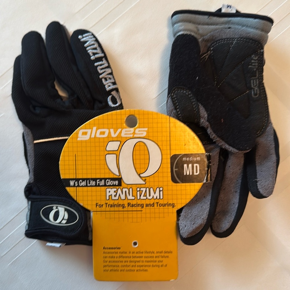 Women’s Pearl izumi bike gloves size medium in black grey